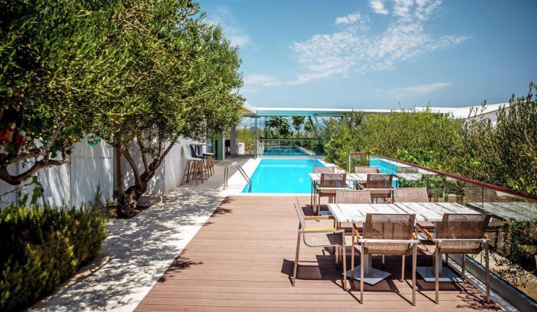 Aminess Vival Velaris Resort Supetar Exterior photo